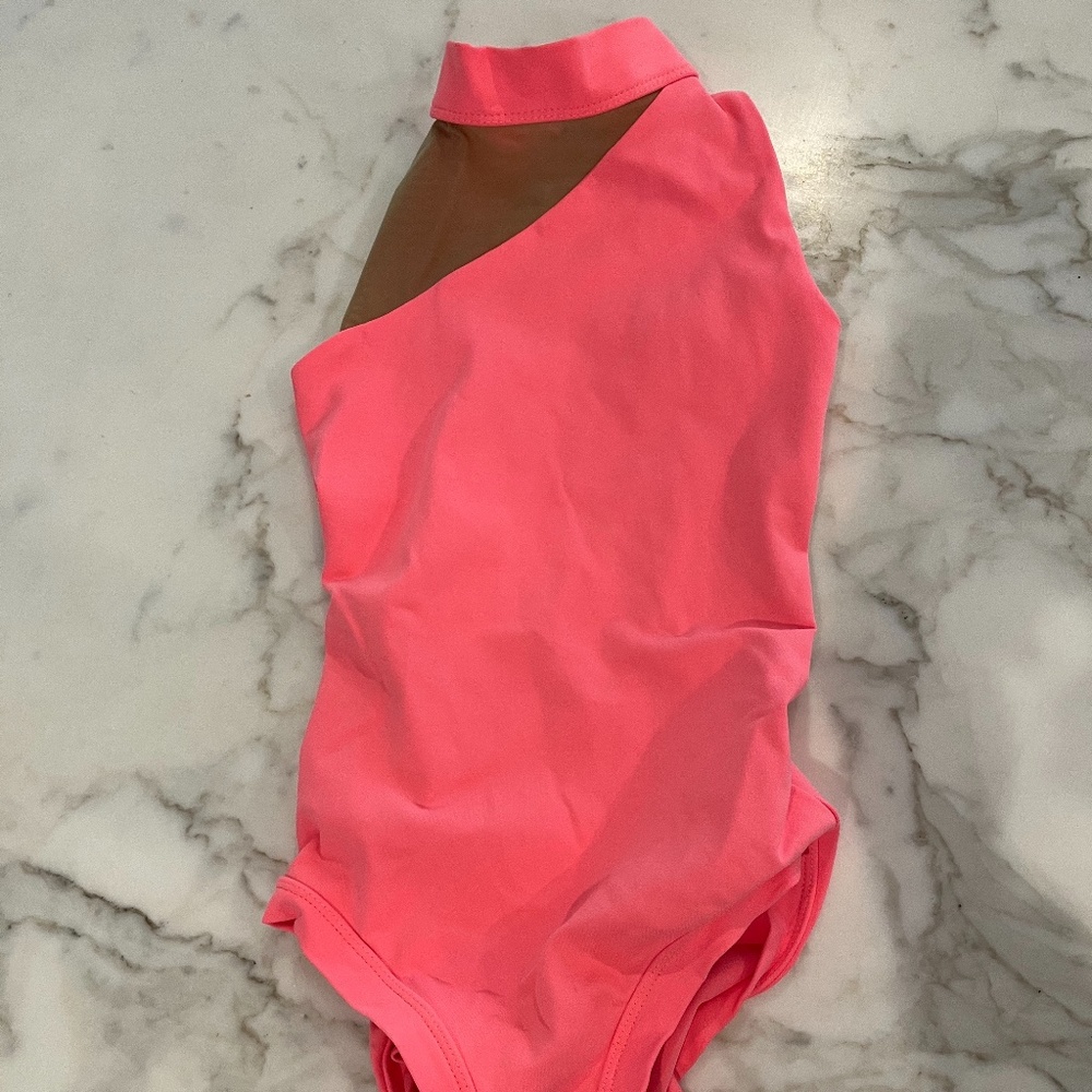 5 Dancewear Leo